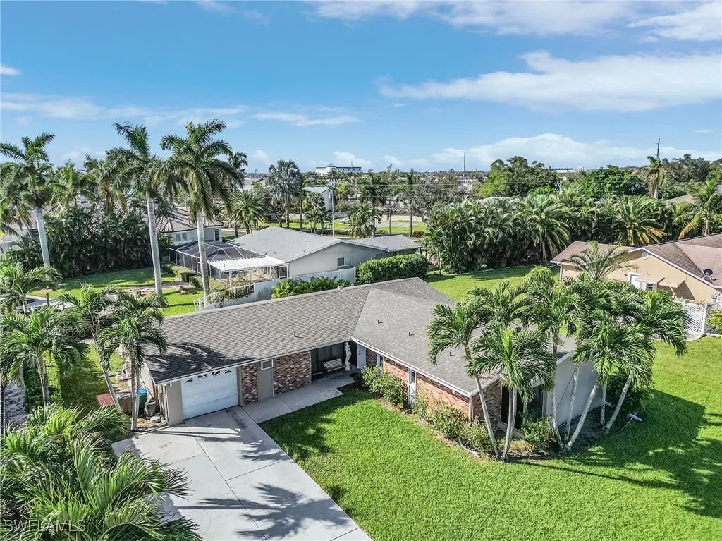 Cape Coral, Florida 33904, United States, 3 Bedrooms Bedrooms, ,2 BathroomsBathrooms,Residential,Active,37297