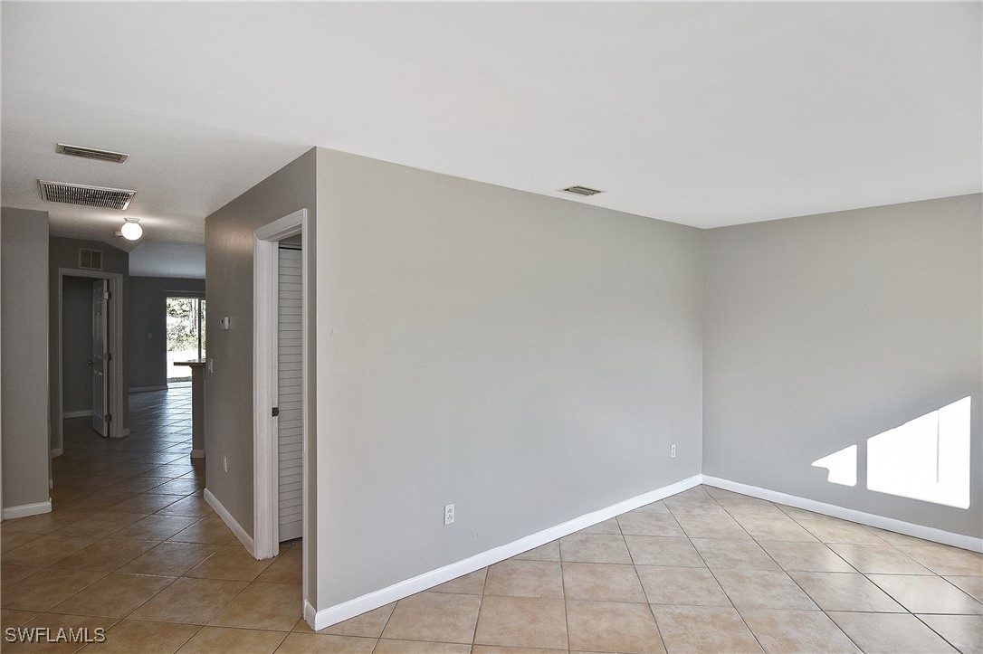 5321-5323 28th Street SW