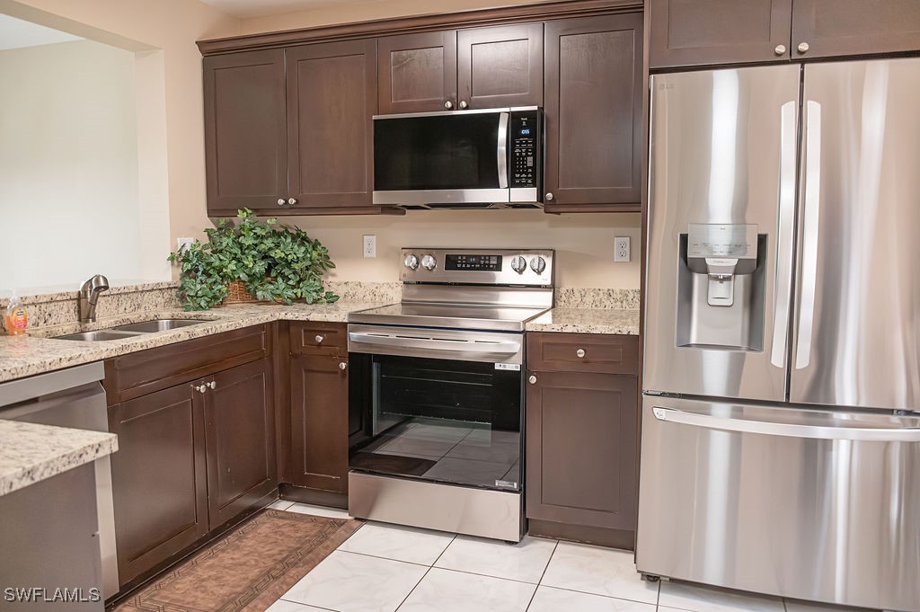 1392 Churchill Circle O102