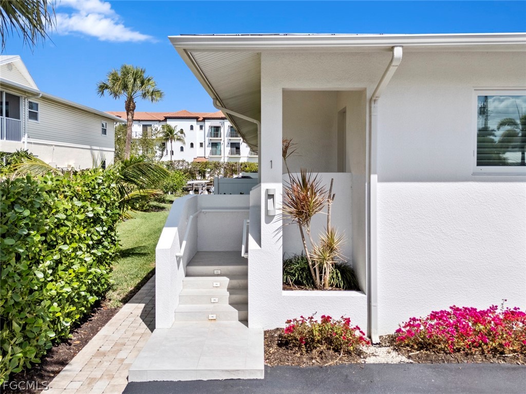 1395 Curlew Avenue 1