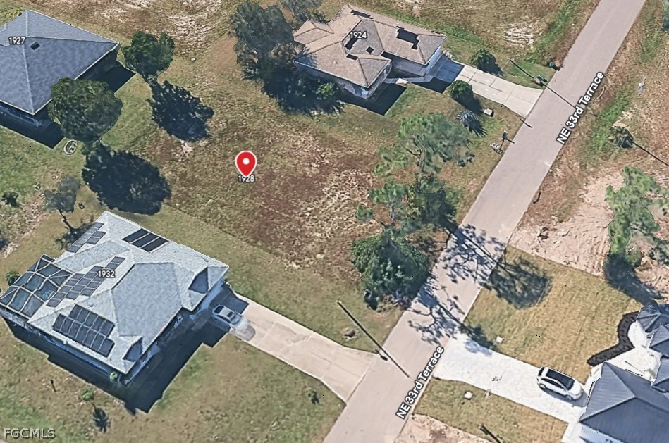 1928 NE 33rd Terrace