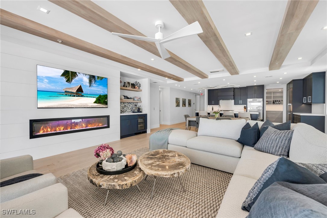 6230 Estero Boulevard 402