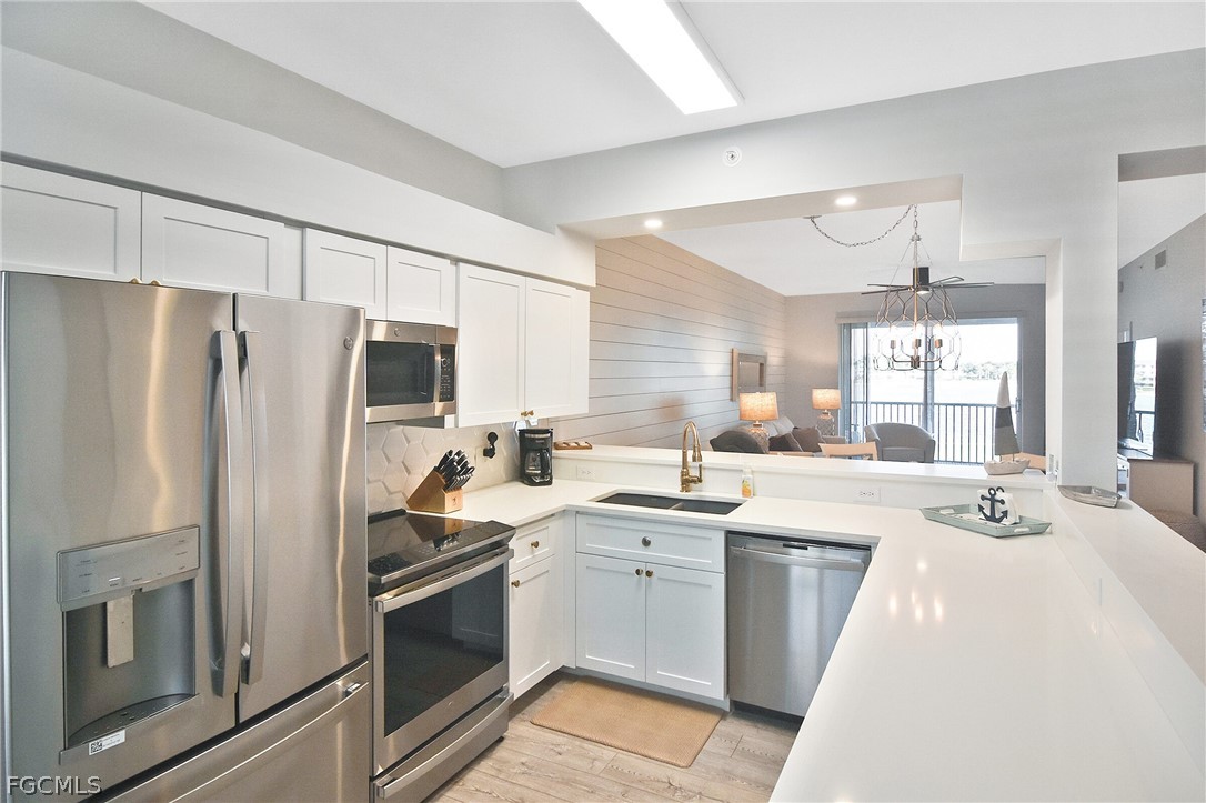 10460 Washingtonia Palm Way 1324