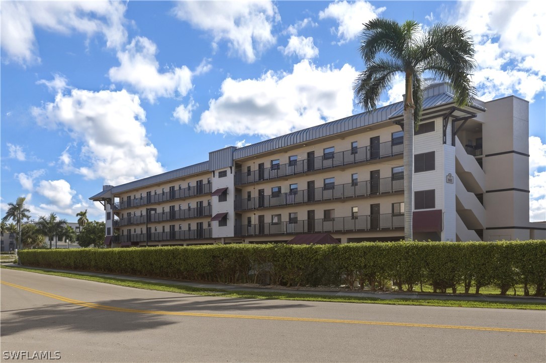 Photo 1 of 27 — 801 River Point Drive 303A, Naples, FL 34102