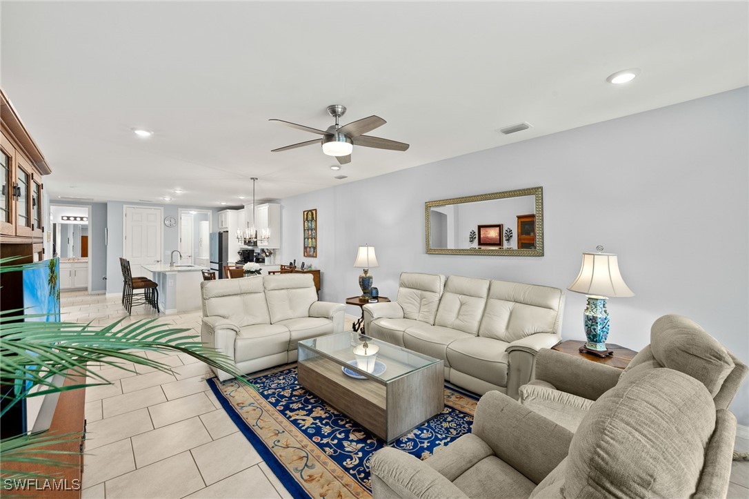 14615 Edgewater Circle