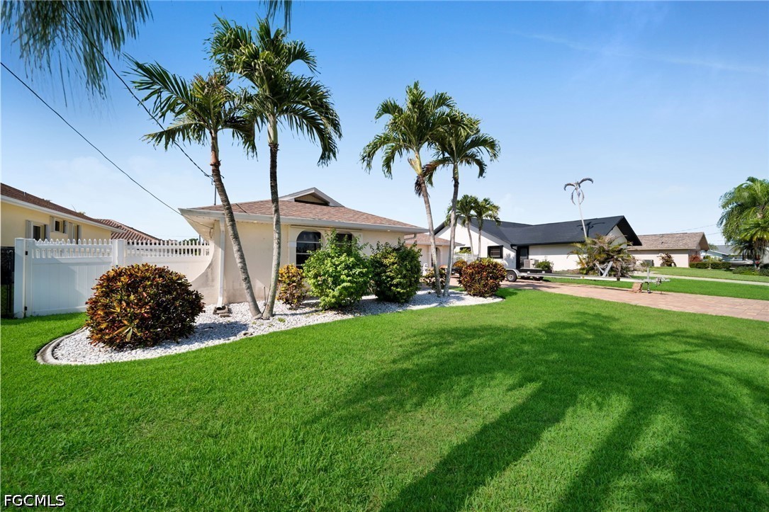 1220 SW 54th Lane