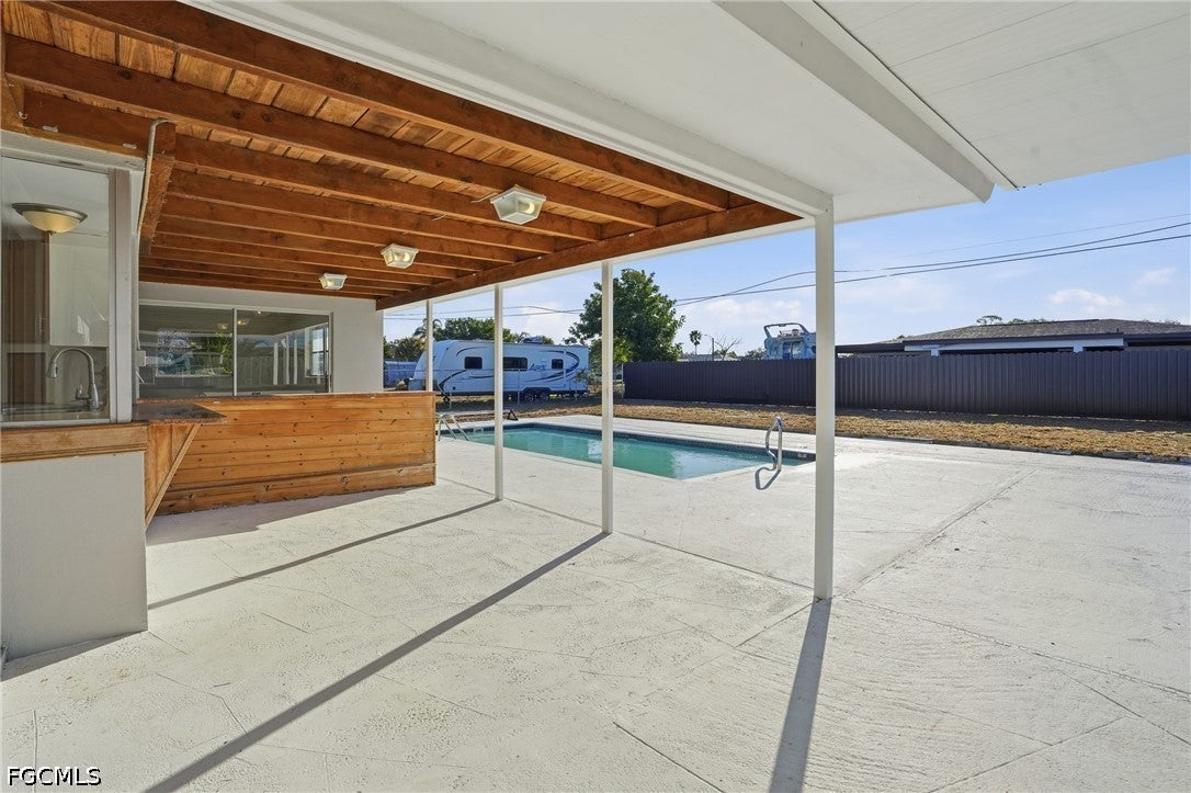 312 Hollywood Street