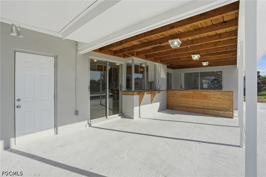 312 Hollywood Street