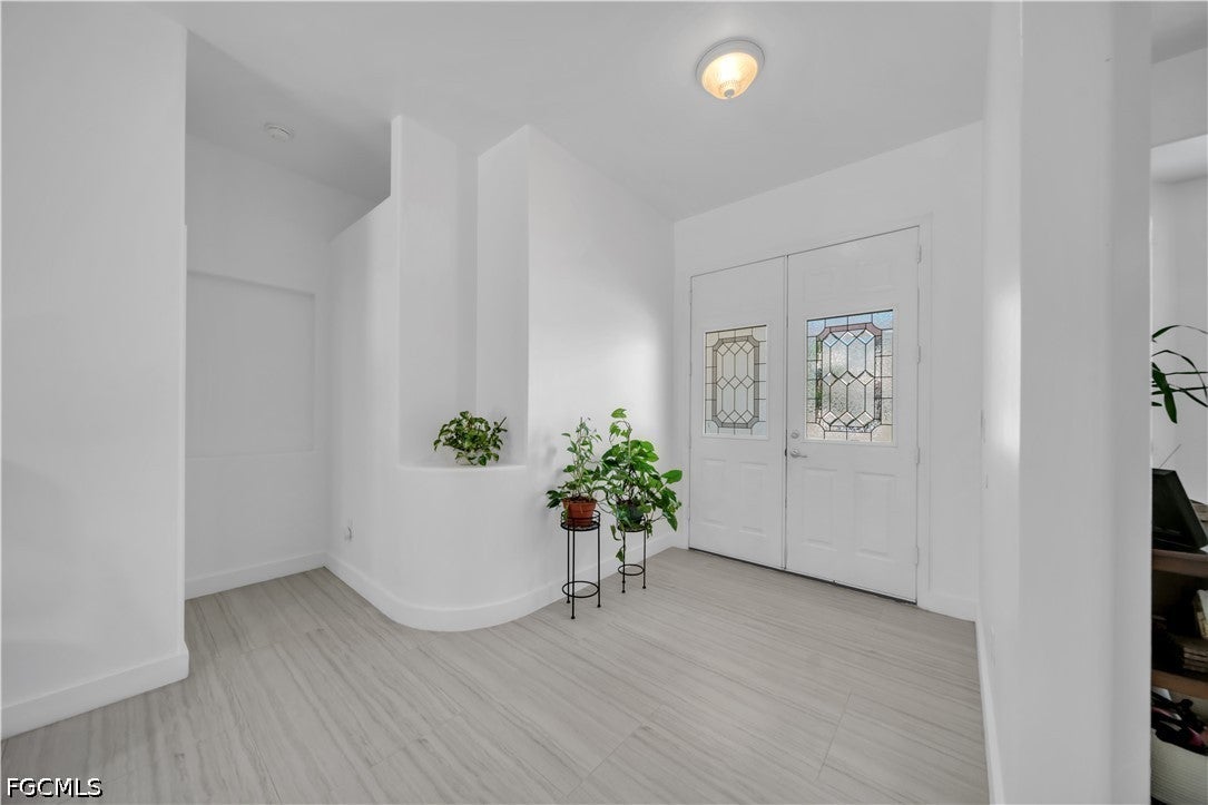 11142 Lakeland Circle