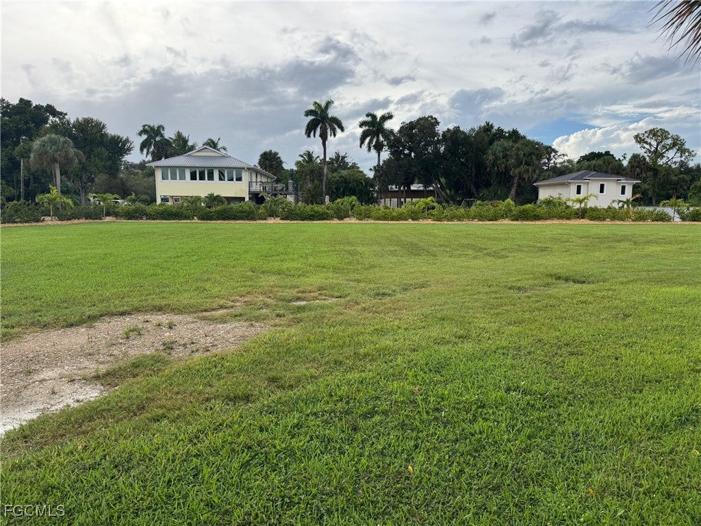 1746 Seafan Circle
