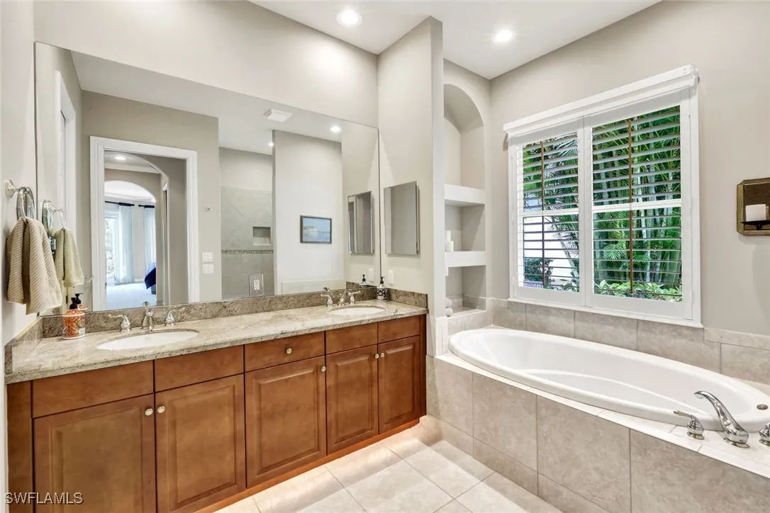 Miromar Lakes, Florida, 33913, United States, 3 Bedrooms Bedrooms, ,3 BathroomsBathrooms,Residential,Active,2010492