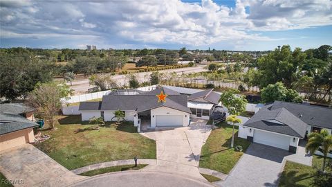 6451 Adelphi Circle Fort Myers FL 33919