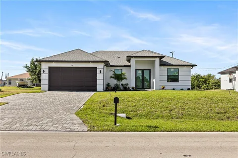 24 Kismet Parkway E, Cape Coral, FL 33909 - MLS#: 225040000