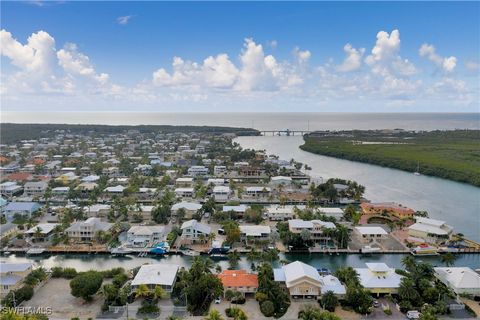 A home in ISLAMORADA