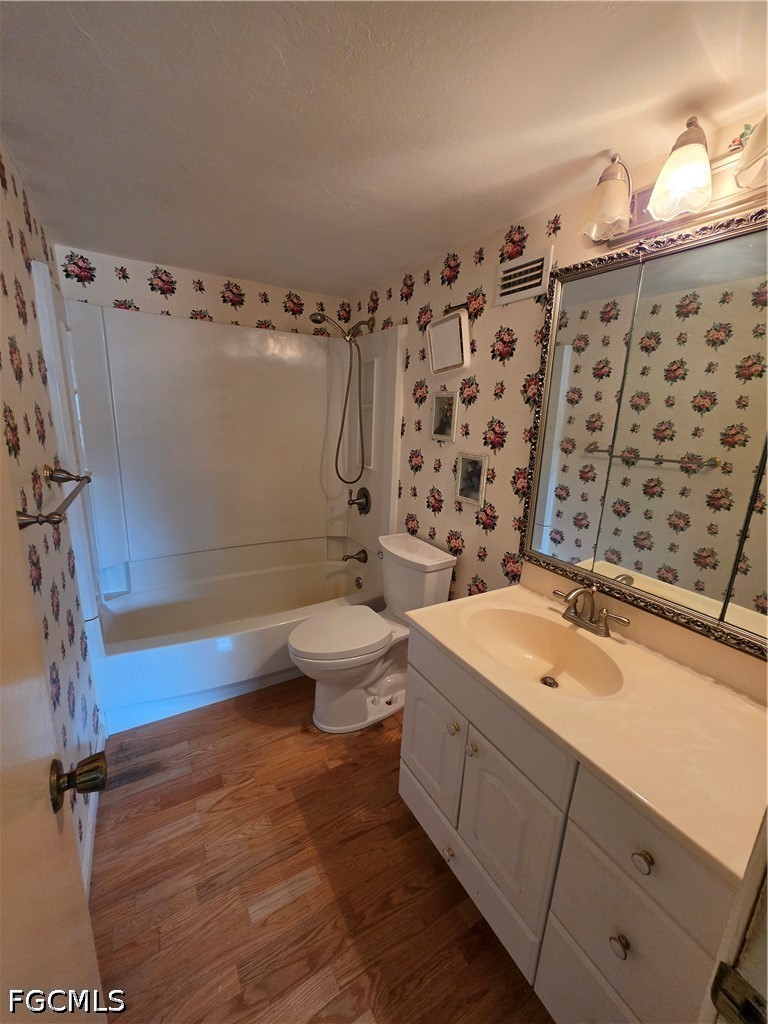 7381  7383 Albany Road