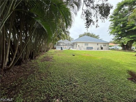 Tiny photo for 11670 Pine Hammock Circle, Fort Myers, FL 33919 (MLS # 2026030837)