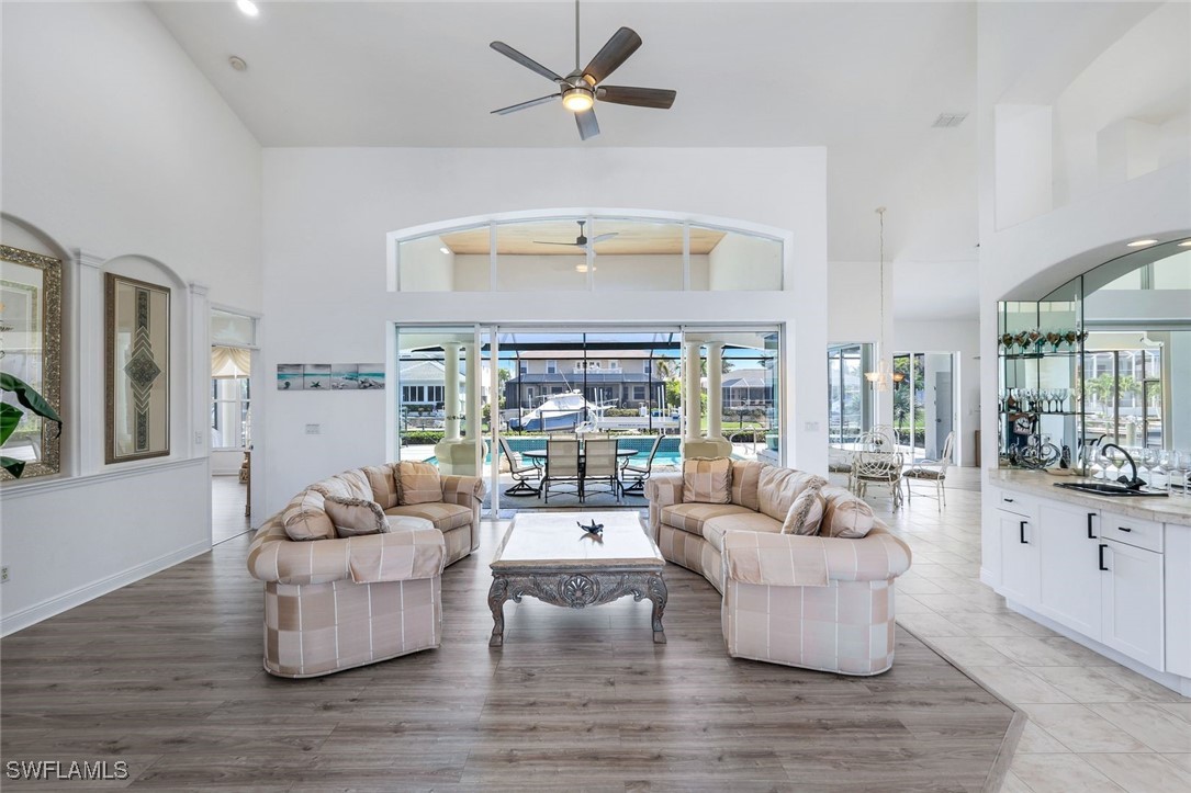 1524 SW 56th Terrace