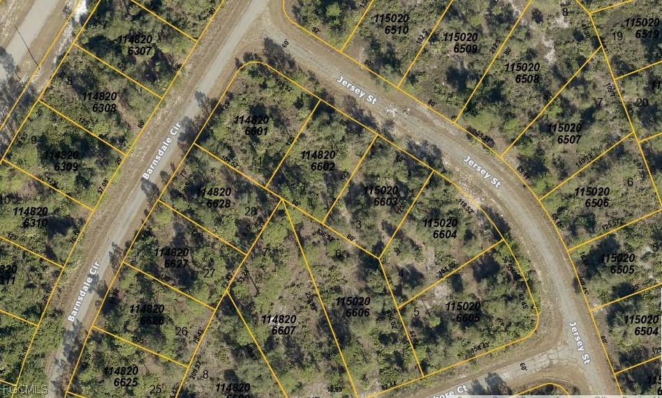 005 Barnsdale Circle