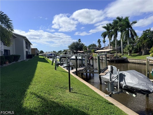 829 SW 47TH TER APT 103, CAPE CORAL, FL 33914 - Image 5f37fc4e959d10e86b79b9872fe35604/1063518274