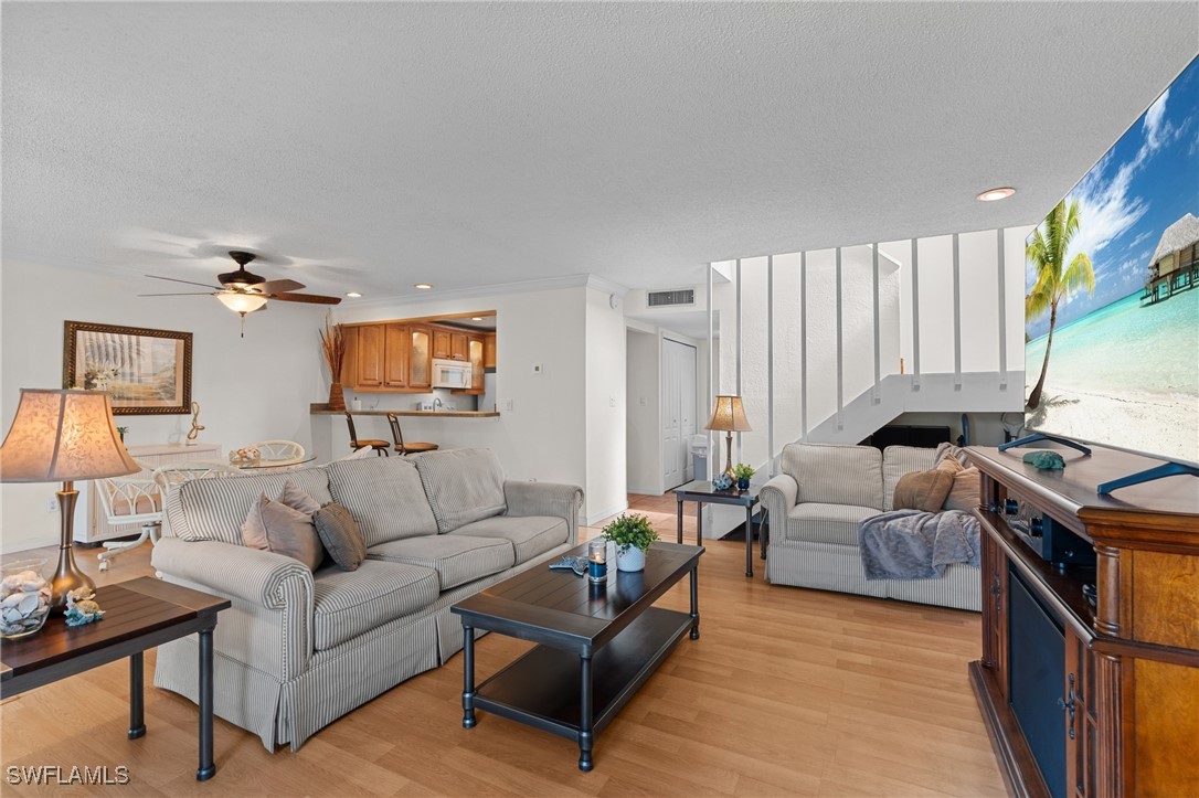4263 Island Circle 3