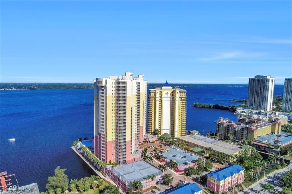 2743 1st Street 2503