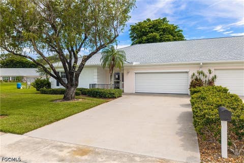 Photo of 1238 N Brandywine Circle, Fort Myers, FL 33919 (MLS # 2026035750)