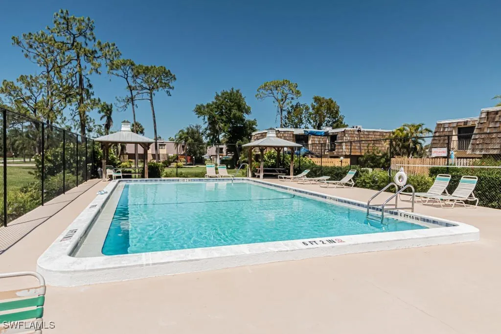 Fort Myers, Florida 33907, United States, 2 Bedrooms Bedrooms, ,2 BathroomsBathrooms,Residential,Active,33263