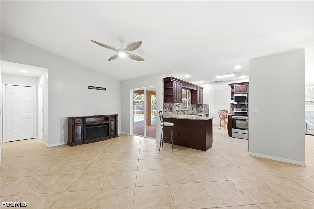4116 SW 6th Place