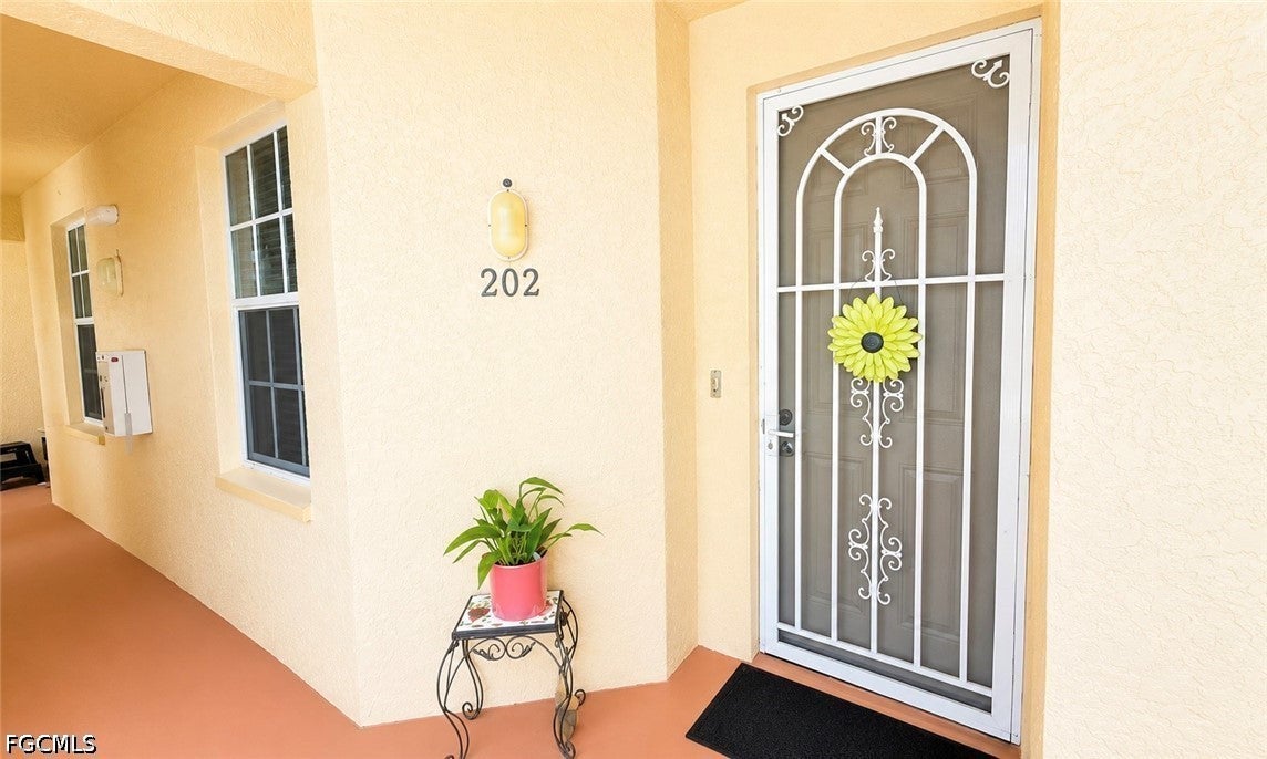 1133 Van Loon Commons Circle 202