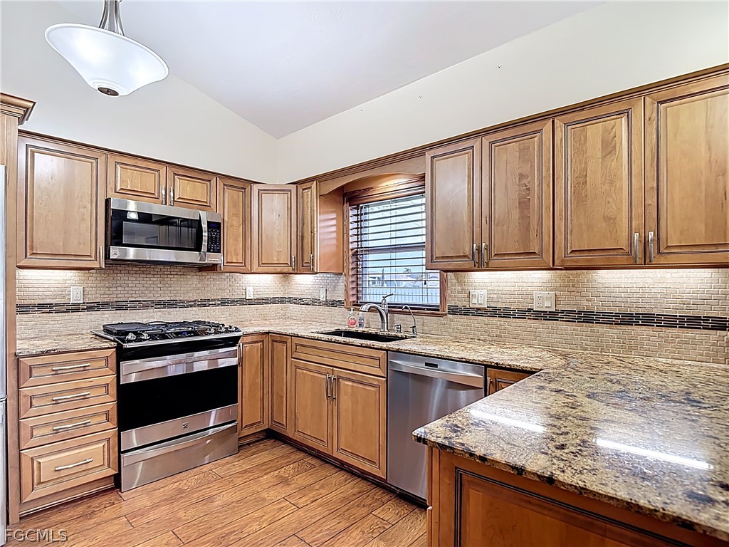 1319 SW 34th Terrace