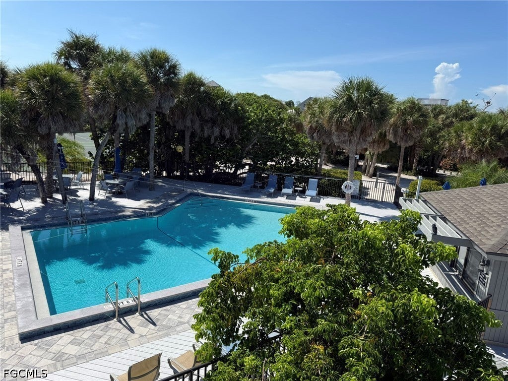 4486 Hammock Court