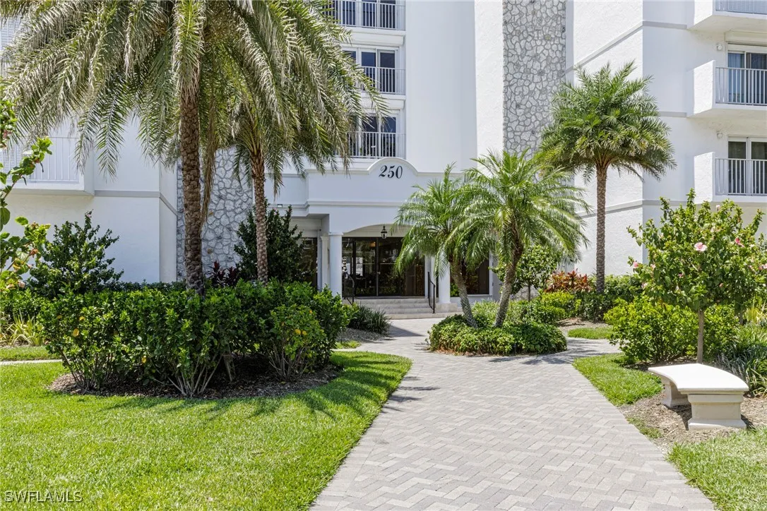 Naples, Florida 34103, United States, 2 Bedrooms Bedrooms, ,2 BathroomsBathrooms,Residential,Active,138536