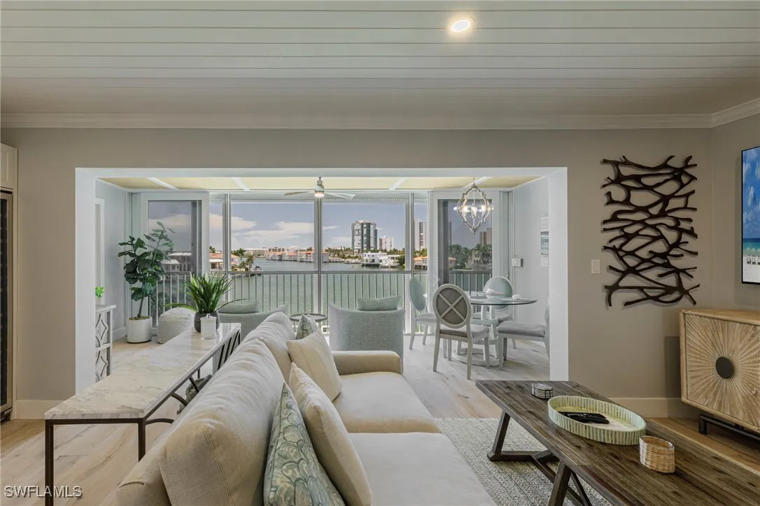 Naples, Florida 34103, United States, 2 Bedrooms Bedrooms, ,2 BathroomsBathrooms,Residential,Active,138536