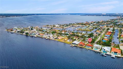5701 Riverside Drive Cape Coral FL 33904