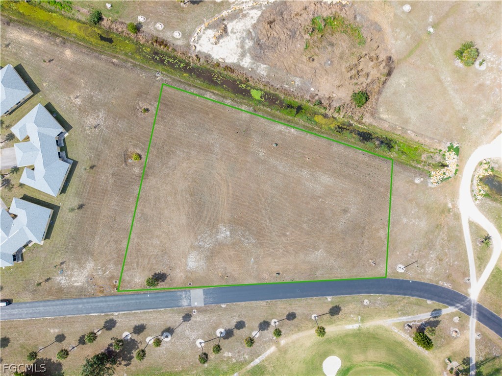 31-41 E Greens Boulevard