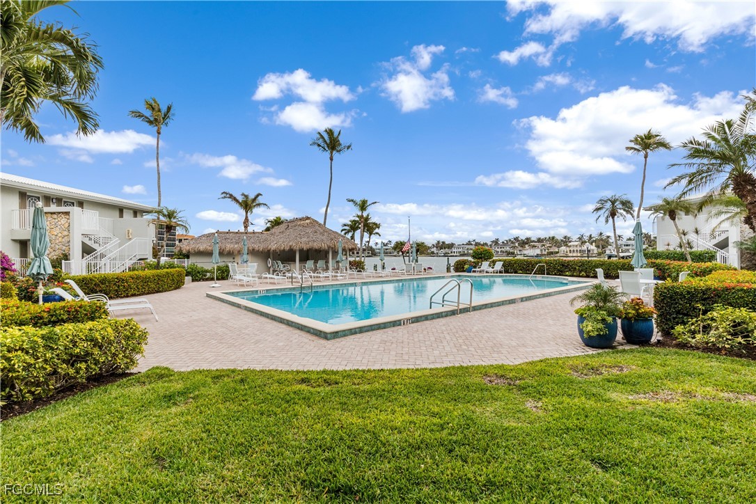 2800 Gulf Shore Boulevard N 100