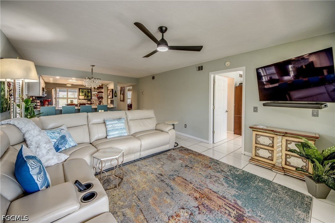922 SW 48th Terrace 115