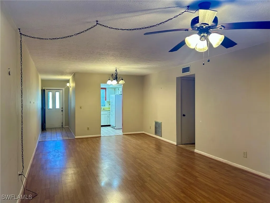 Cape Coral, Florida 33904, United States, 2 Bedrooms Bedrooms, ,2 BathroomsBathrooms,Residential,Active,107894