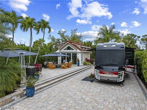 4706 Southern Breeze Drive Naples FL 34114