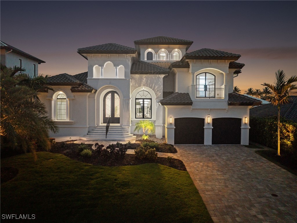 279 HERON Avenue