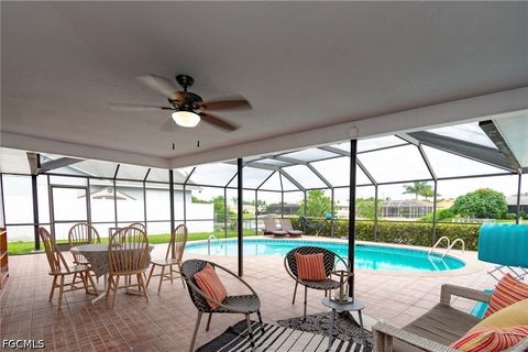 Tiny photo for 908 SE 33rd Street, Cape Coral, FL 33904 (MLS # 2026021566)