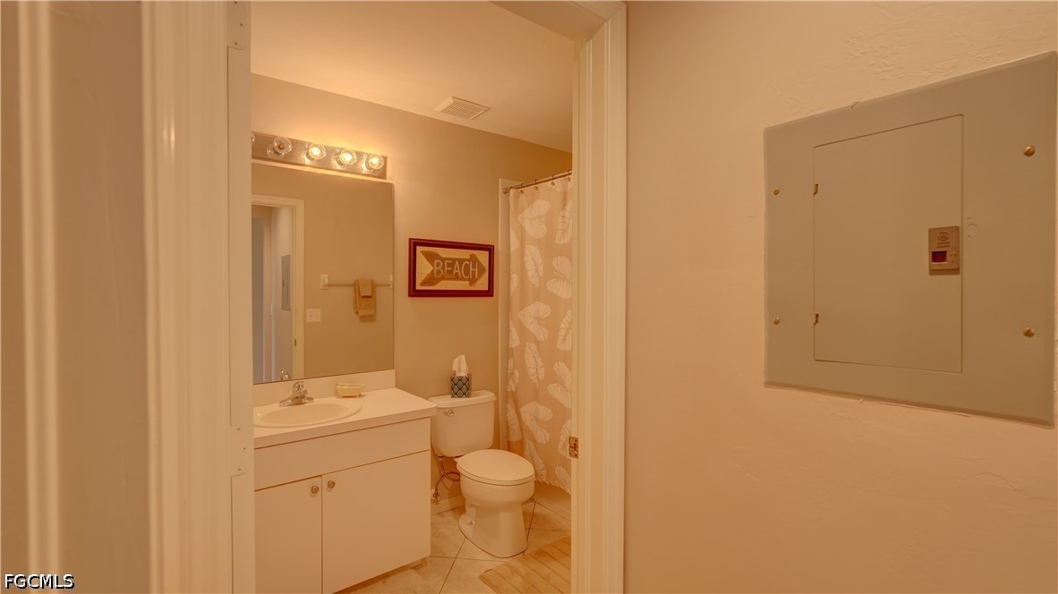 8083 Queen Palm Lane 424