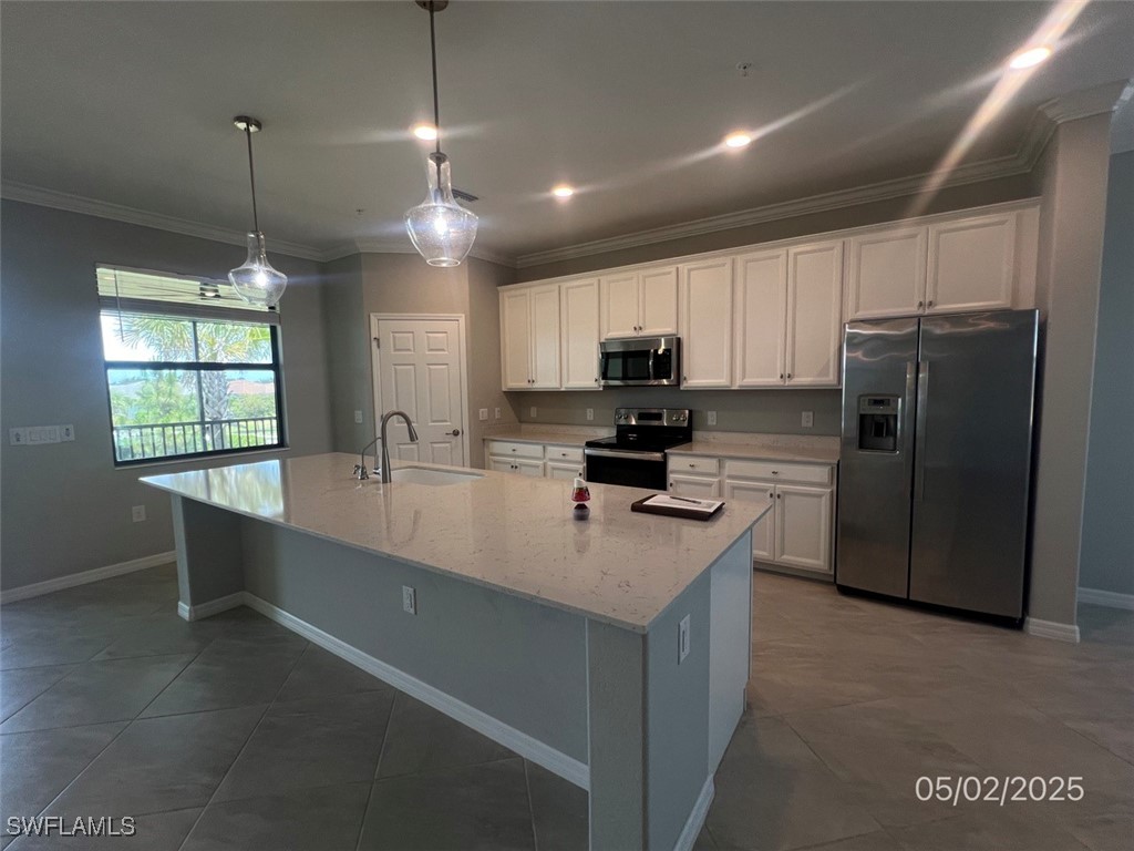 12048 Hawthorn Lake Drive 202