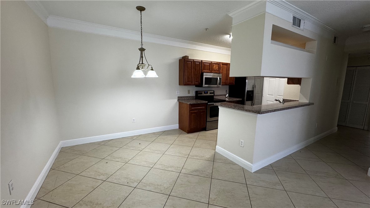 11520 Villa Grand 1012