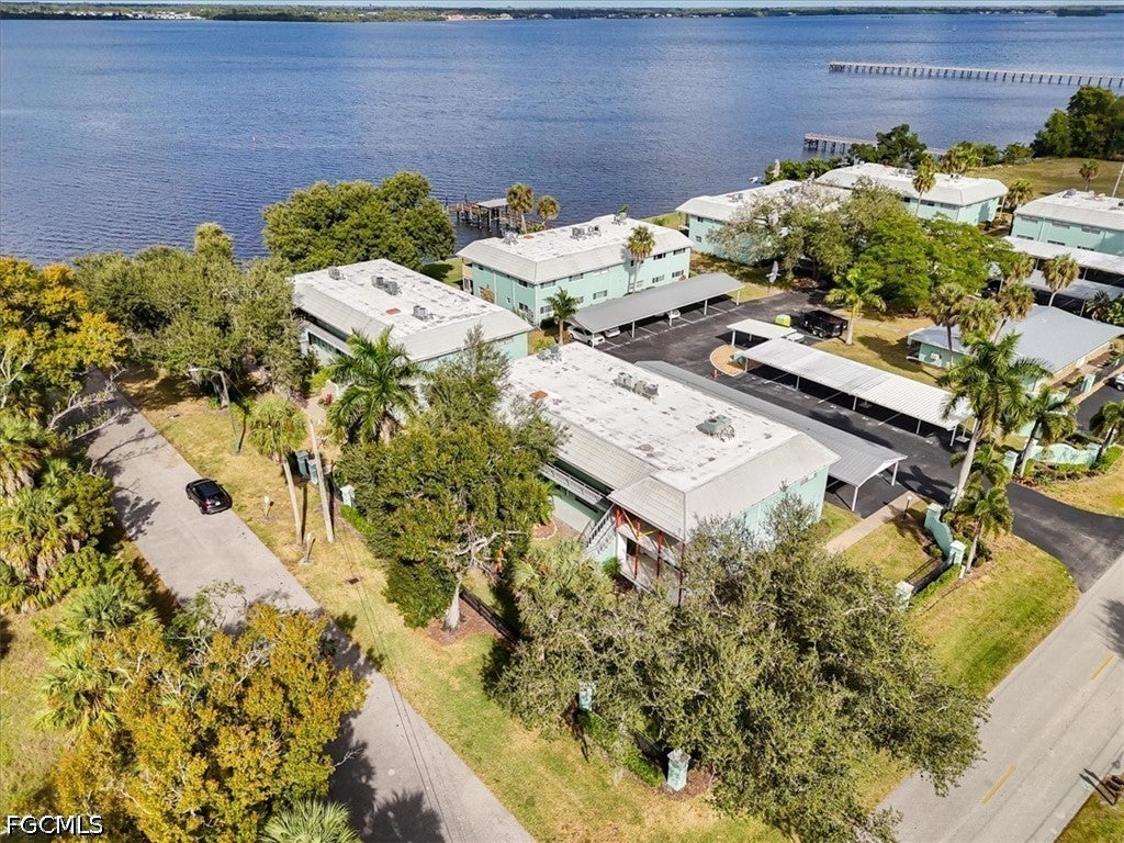 3225 E Riverside Drive 63F