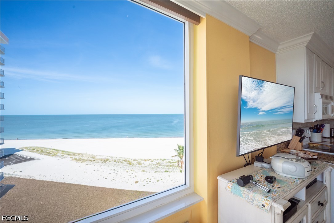 7360 Estero Boulevard 703