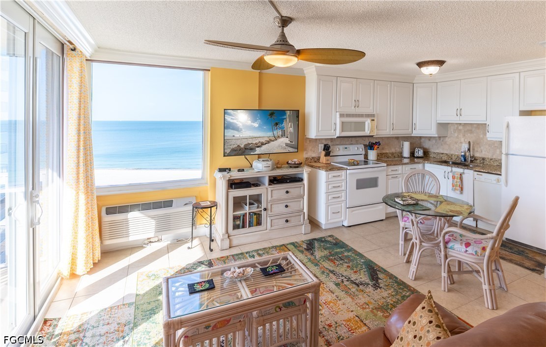 7360 Estero Boulevard 703