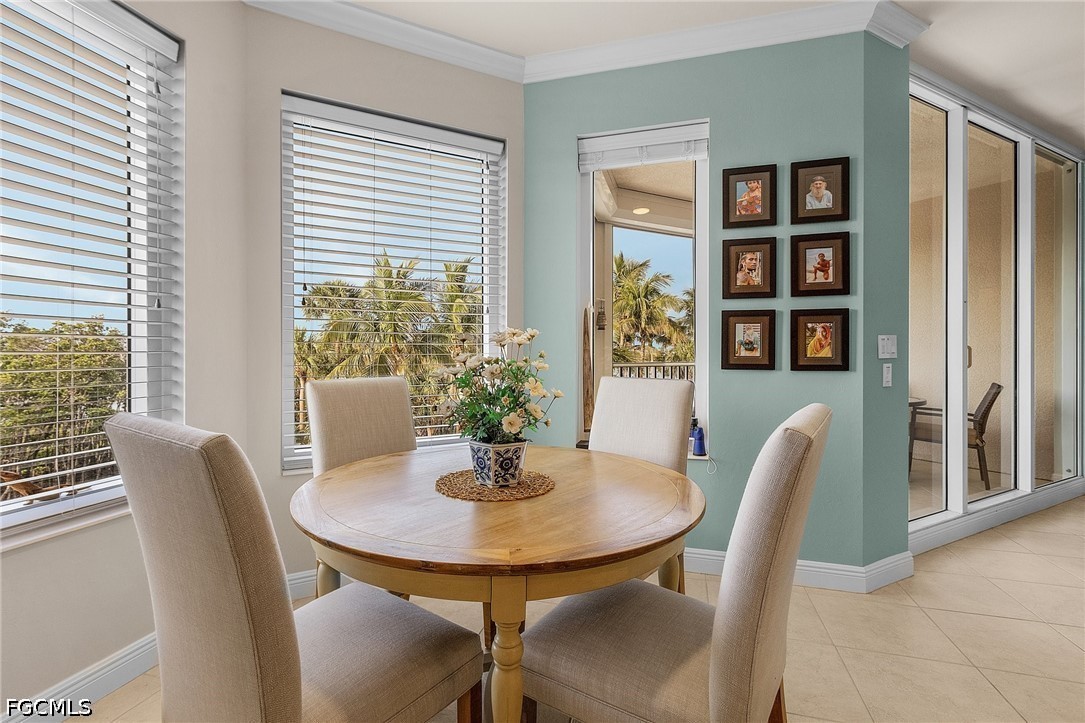 4182 Bay Beach Lane 733