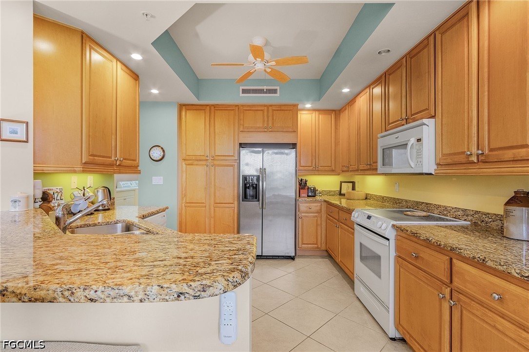 4182 Bay Beach Lane 733