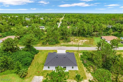 Tiny photo for 913 E 12th Street, Lehigh Acres, FL 33972 (MLS # 2025017300)